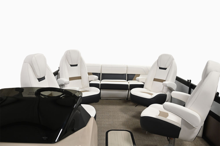 4 Captains Chairs on Diamante Q Pontoon Boat | Viaggio by Misty Harbor