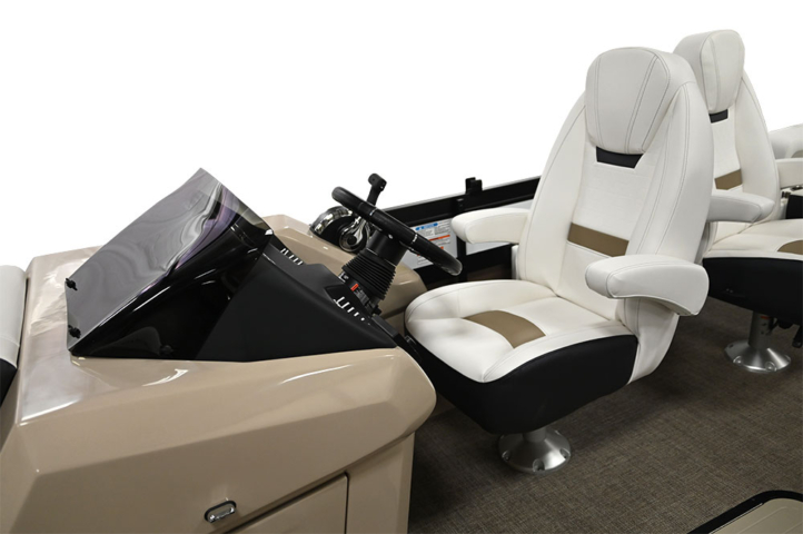 Captains Chair and Helm on Diamante Q Pontoon Boat | Viaggio by Misty Harbor