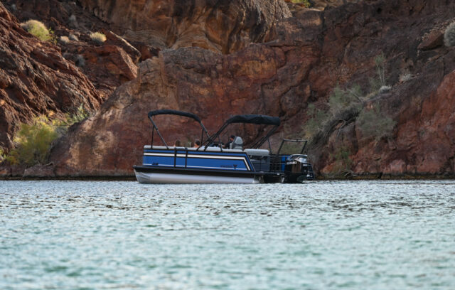Lago Z22B | Lago Z Pontoon Boat