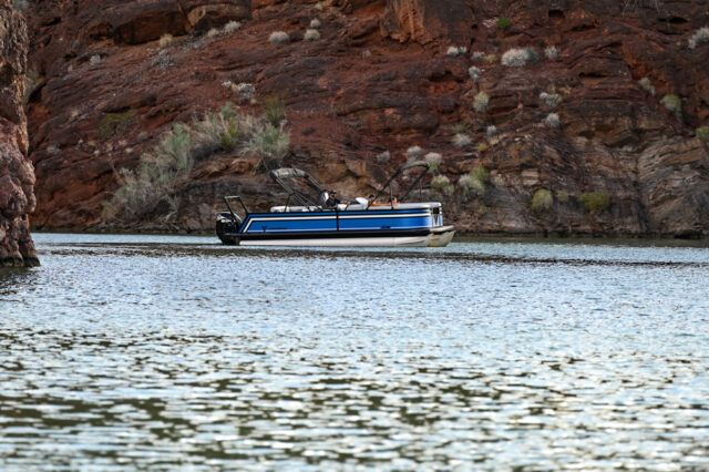 Lago Z22B | Lago Z Pontoon Boat