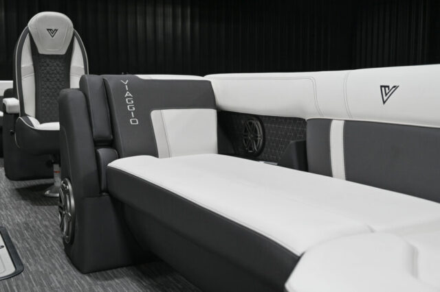 Viaggio Pontoon Boats