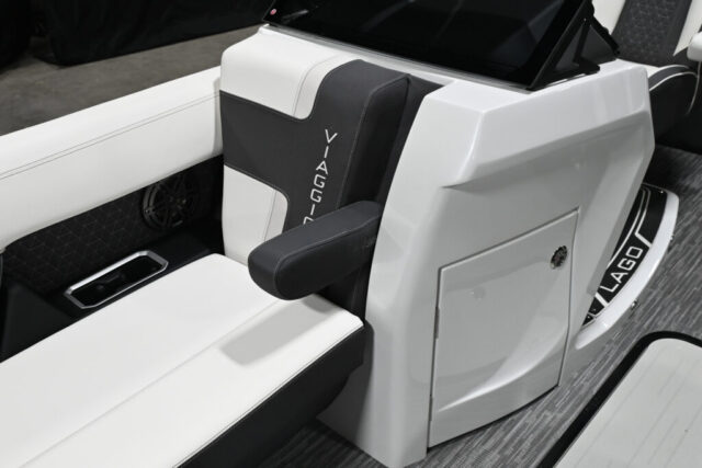 Viaggio Pontoon Boats