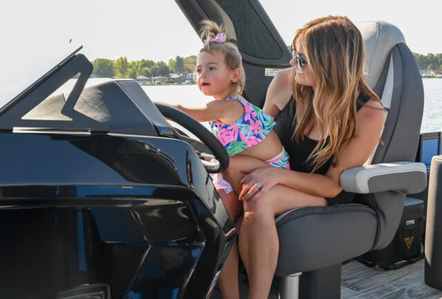 Lago Z24S | Lago Z Pontoon Boat