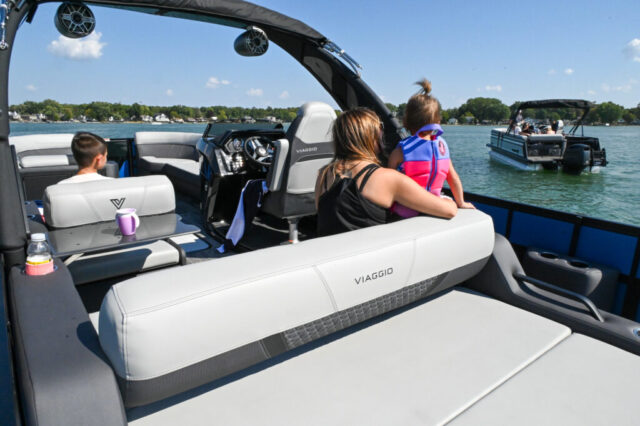 Viaggio Pontoon Boats