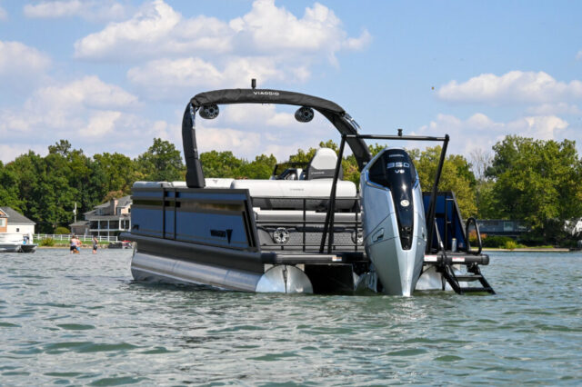 Viaggio Pontoon Boats