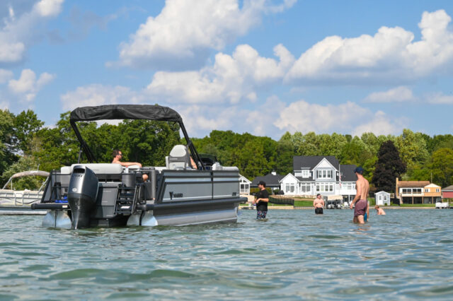 Overhead of bar model | Lago Z Pontoon Boat